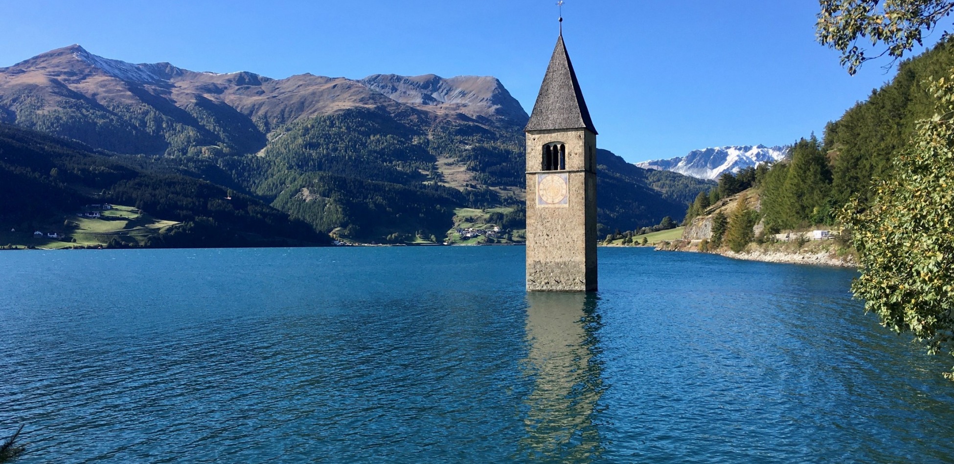 Kirchturm zum Piz Lad